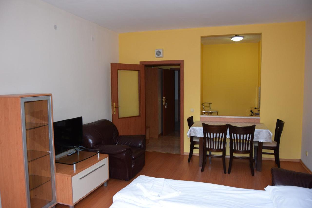 Persey Flora Apartments Borovec Kültér fotó
