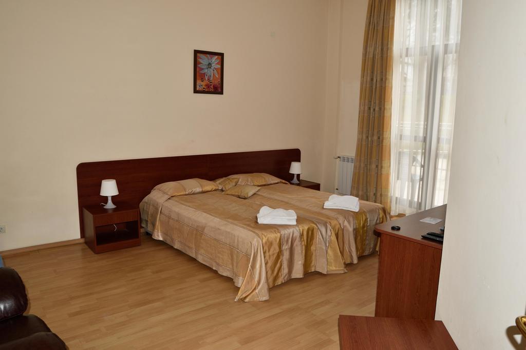 Persey Flora Apartments Borovec Szoba fotó